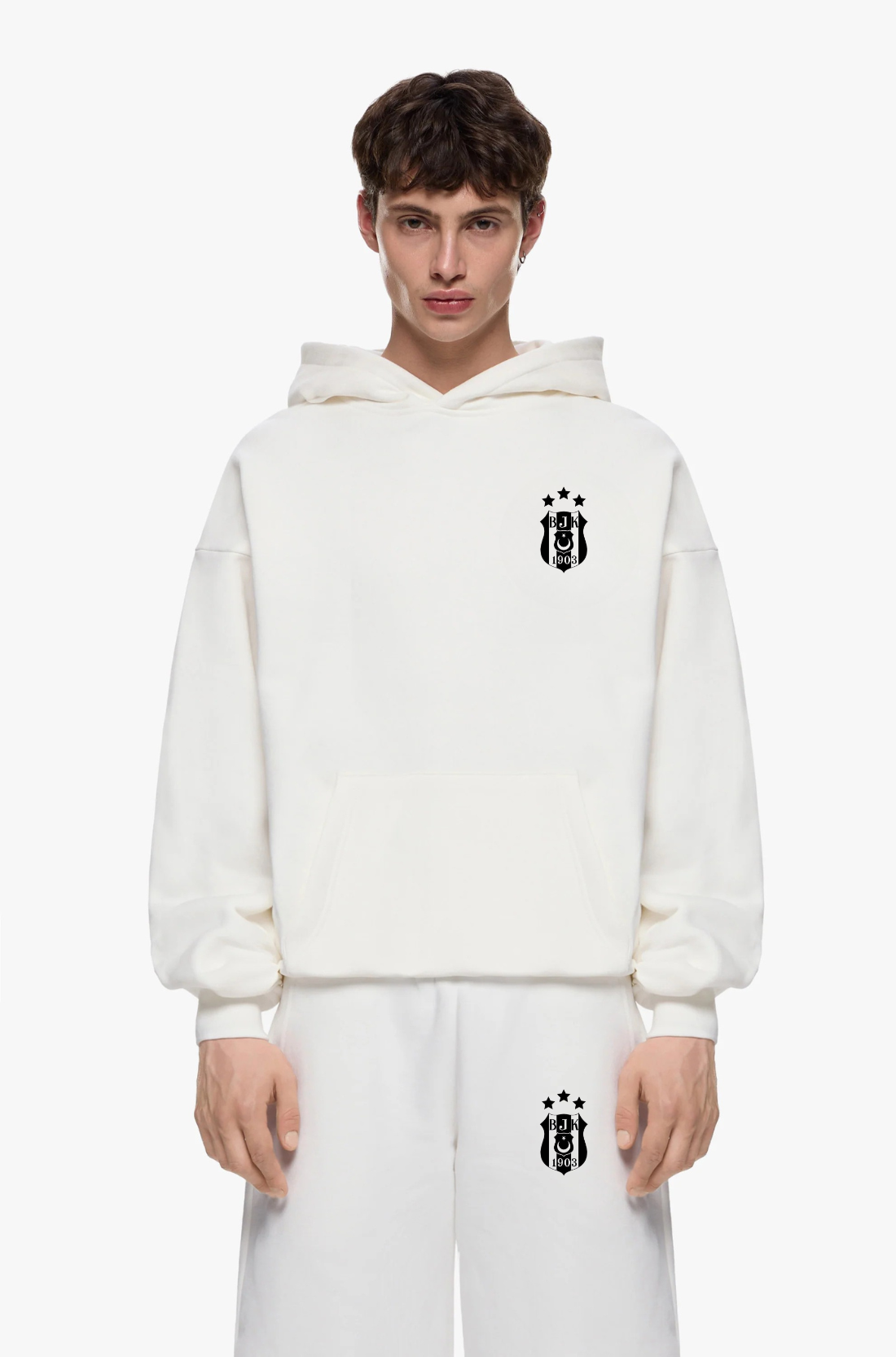 BESIKTAS VINTAGE (White) - TRACKIE
