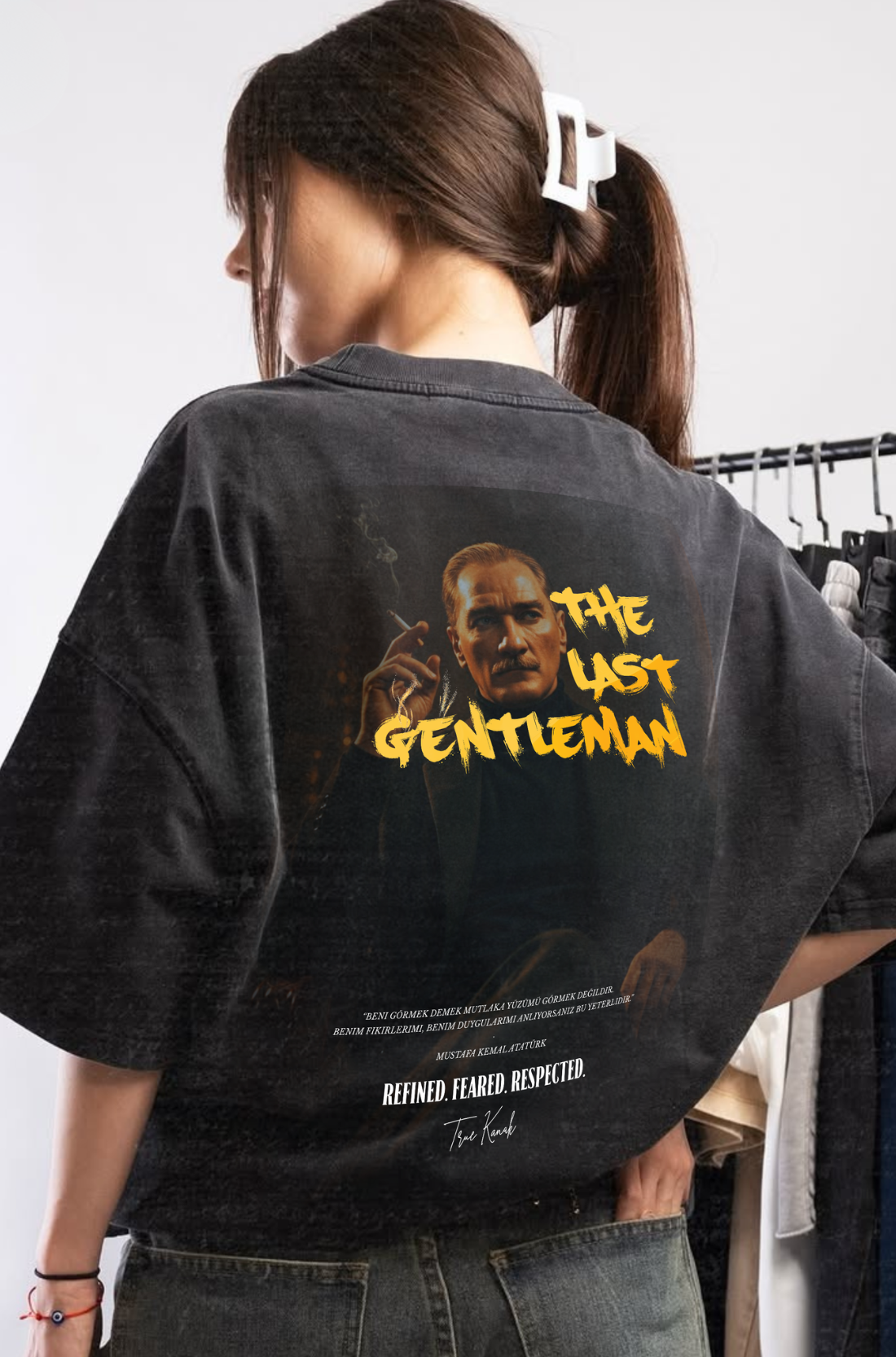 LAST GENTLEMAN - OVERSIZED TEE